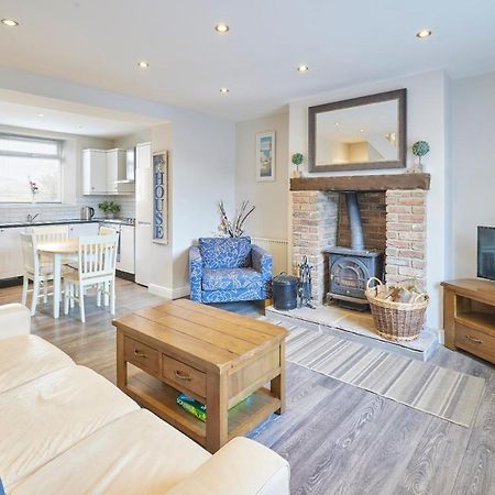 Host & Stay - Kurnell Cottage Стейтес Экстерьер фото
